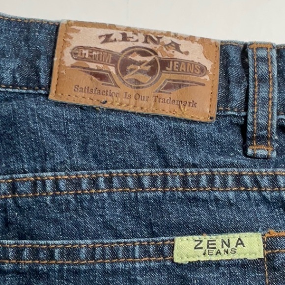 Zena vintage denim Jeans with embroidery.  Size 10 - Picture 4 of 12